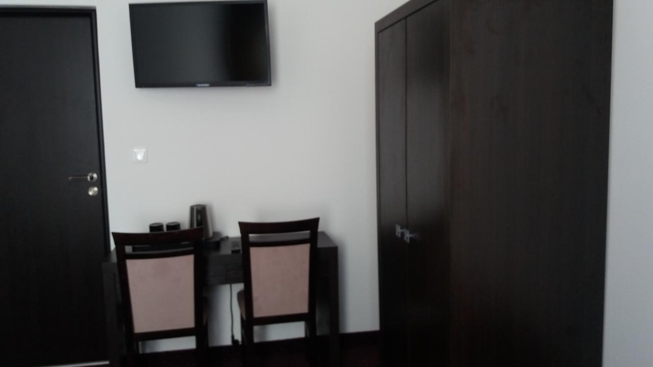 Hotel Scsk Pol Lawy Puławy Exteriér fotografie