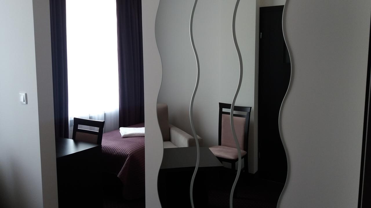 Hotel Scsk Pol Lawy Puławy Exteriér fotografie