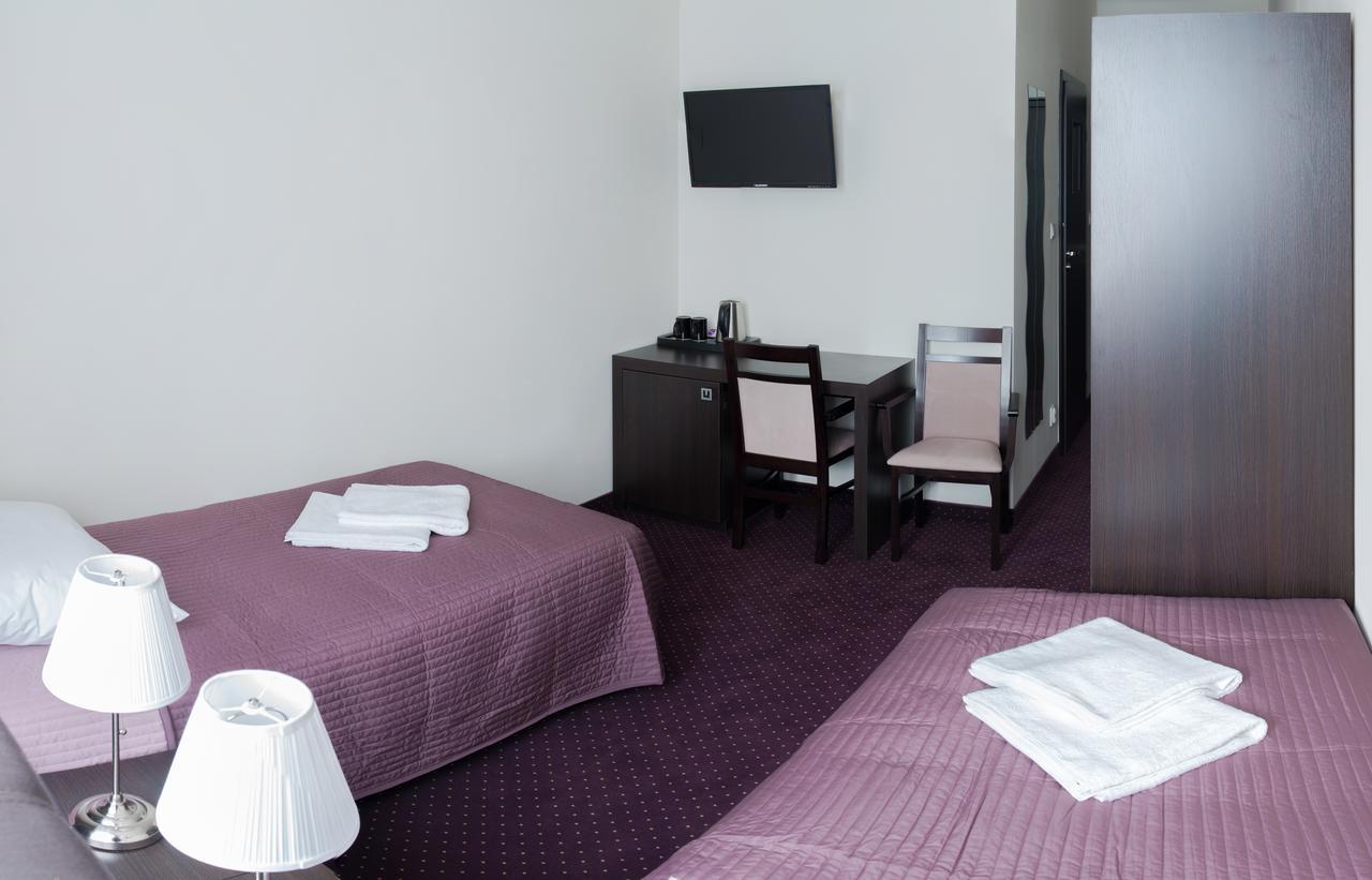 Hotel Scsk Pol Lawy Puławy Exteriér fotografie