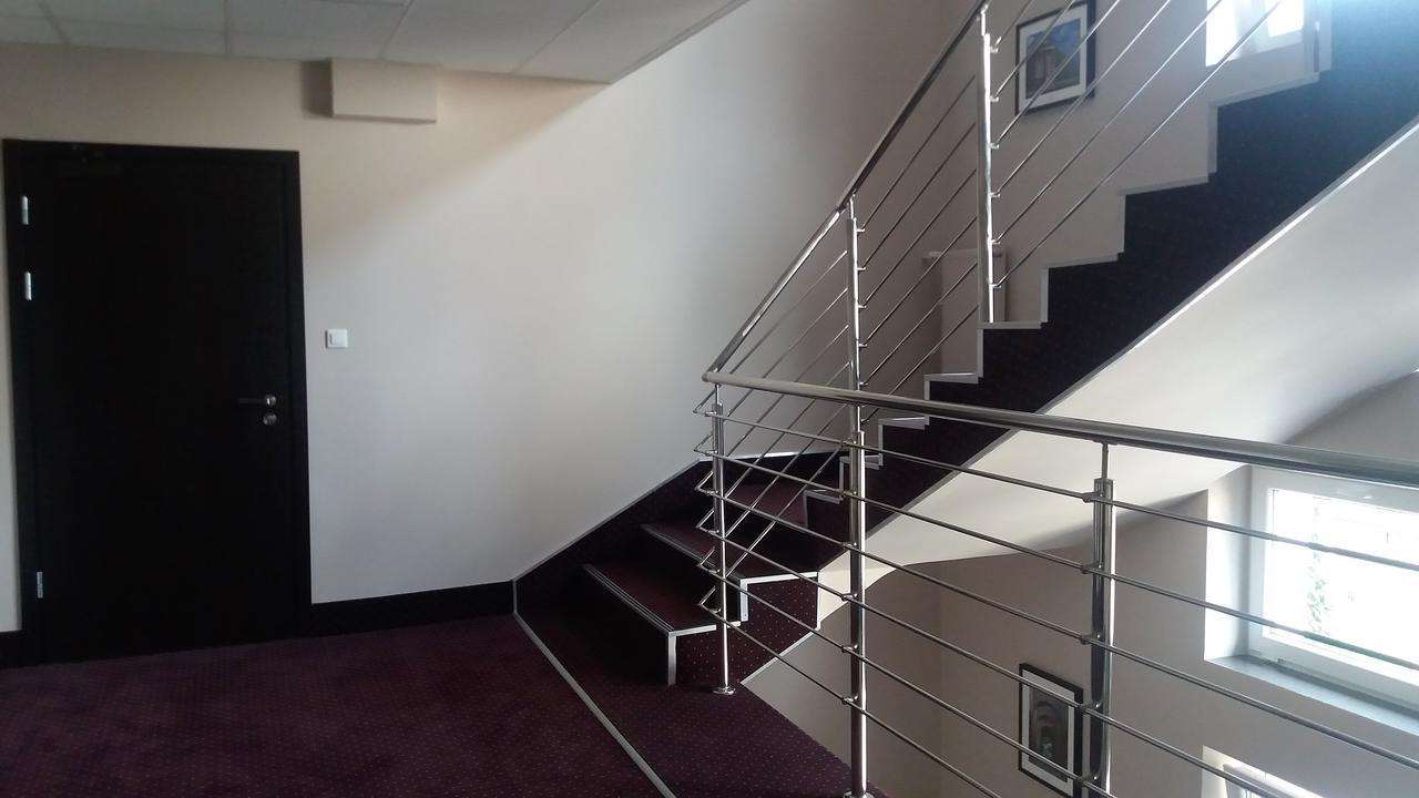 Hotel Scsk Pol Lawy Puławy Exteriér fotografie
