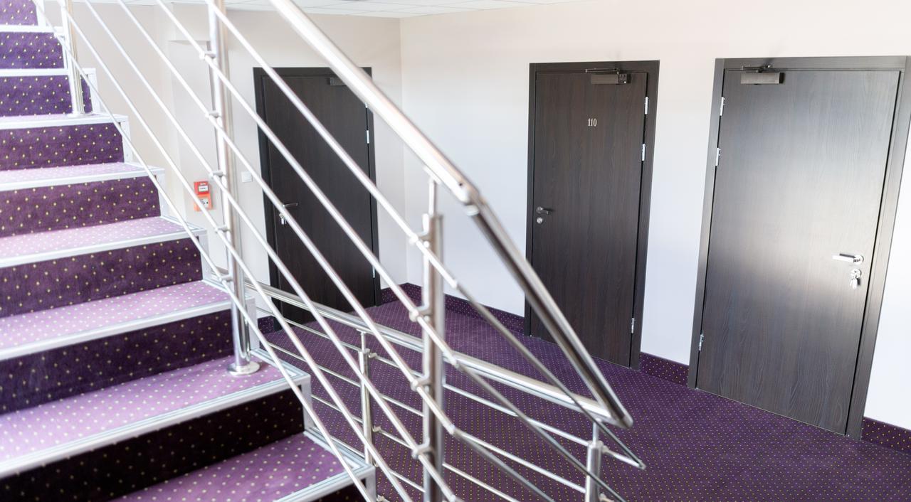 Hotel Scsk Pol Lawy Puławy Exteriér fotografie